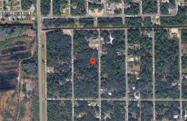 1911 Jefferson AVE, Lehigh Acres, FL 33972