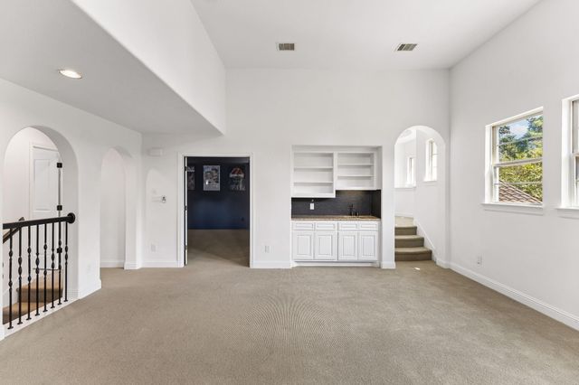 14 Woodglade Way, Tomball, TX 77375