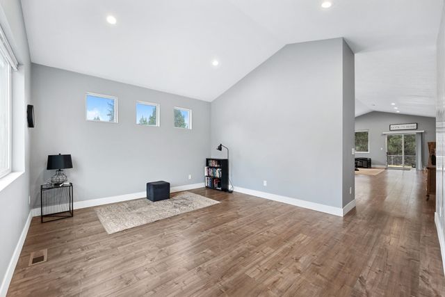 17917 N Division Rd, Colbert, WA 99005