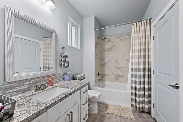 17917 N Division Rd, Colbert, WA 99005