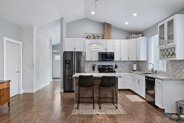 17917 N Division Rd, Colbert, WA 99005