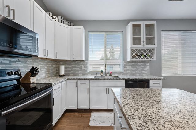 17917 N Division Rd, Colbert, WA 99005