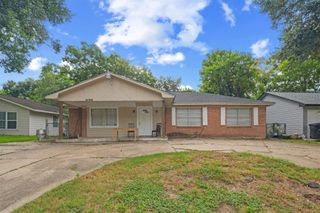 11703 Segrest Drive, Houston, TX 77047
