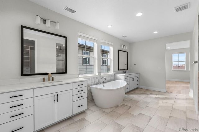 6907 Sunstrand Court, Castle Pines, CO 80108