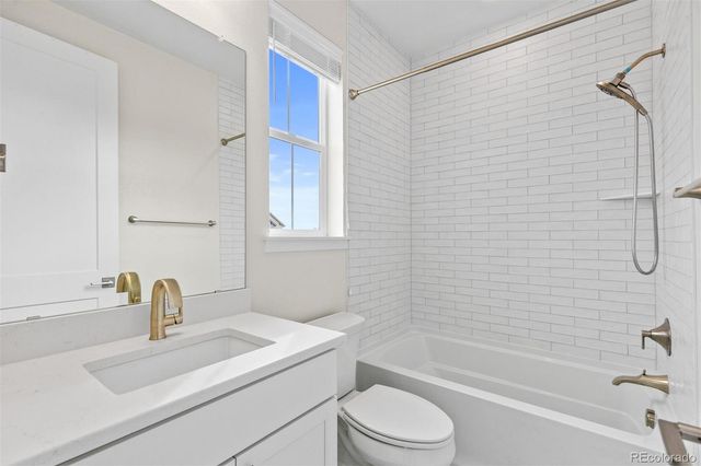 6907 Sunstrand Court, Castle Pines, CO 80108