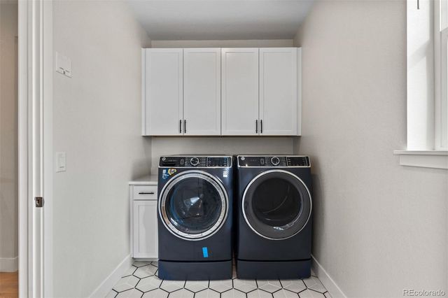 6907 Sunstrand Court, Castle Pines, CO 80108