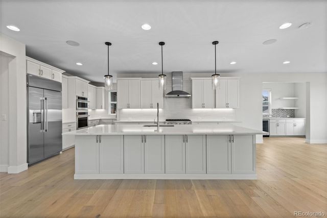 6907 Sunstrand Court, Castle Pines, CO 80108