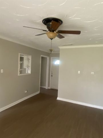 3420 Pacesetter Drive, Dallas, TX 75241