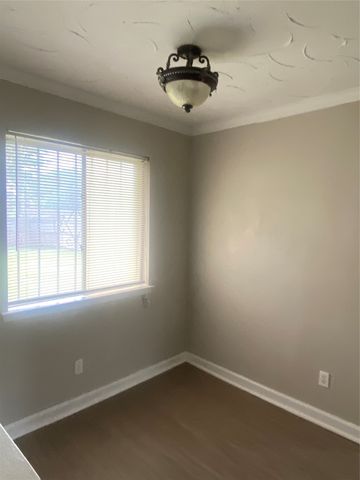 3420 Pacesetter Drive, Dallas, TX 75241