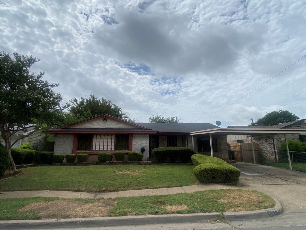 3420 Pacesetter Drive, Dallas, TX 75241