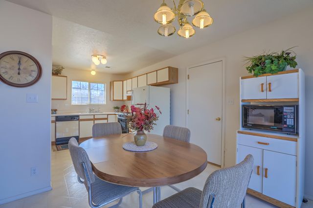 7005 Christopher Court NE, Rio Rancho, NM 87144