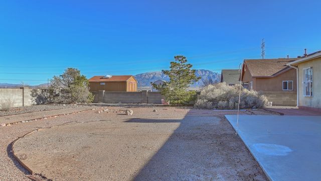 7005 Christopher Court NE, Rio Rancho, NM 87144