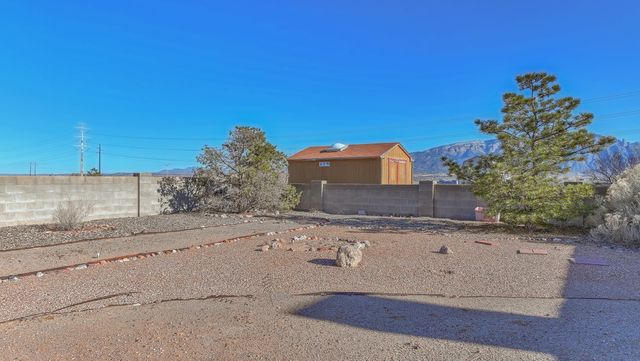 7005 Christopher Court NE, Rio Rancho, NM 87144