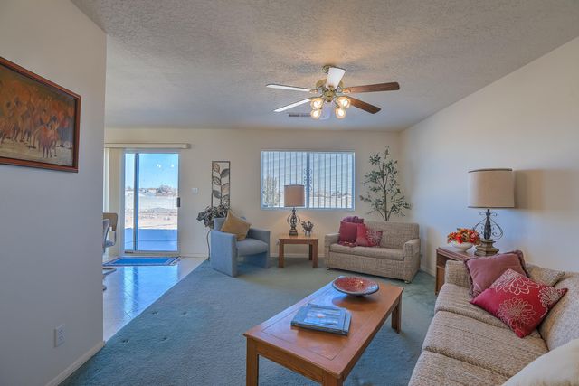 7005 Christopher Court NE, Rio Rancho, NM 87144