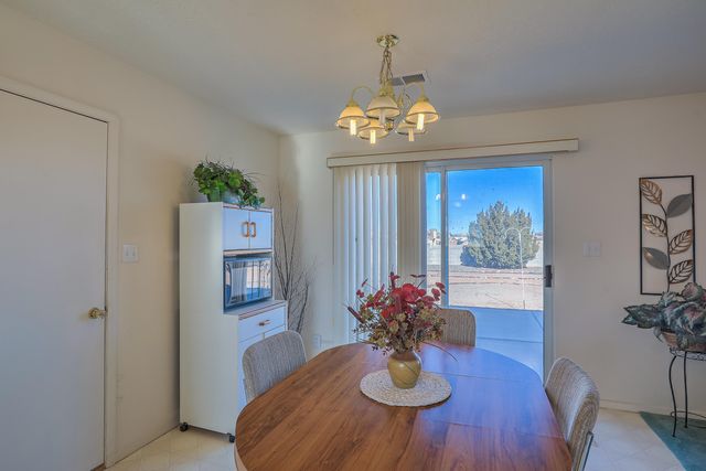 7005 Christopher Court NE, Rio Rancho, NM 87144