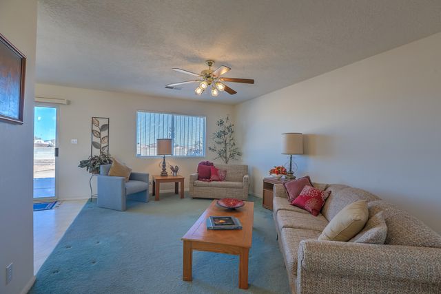 7005 Christopher Court NE, Rio Rancho, NM 87144