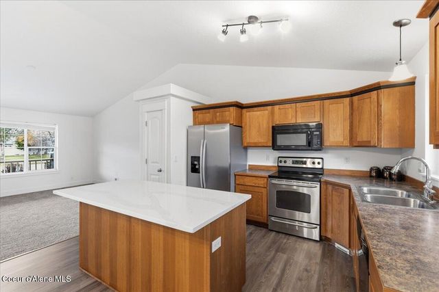 6810 W Soldier Creek Ave, Rathdrum, ID 83858