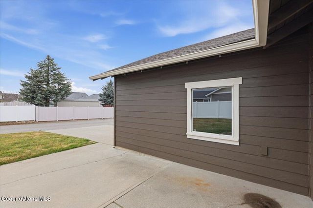 6810 W Soldier Creek Ave, Rathdrum, ID 83858