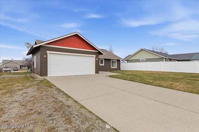 6810 W Soldier Creek Ave, Rathdrum, ID 83858