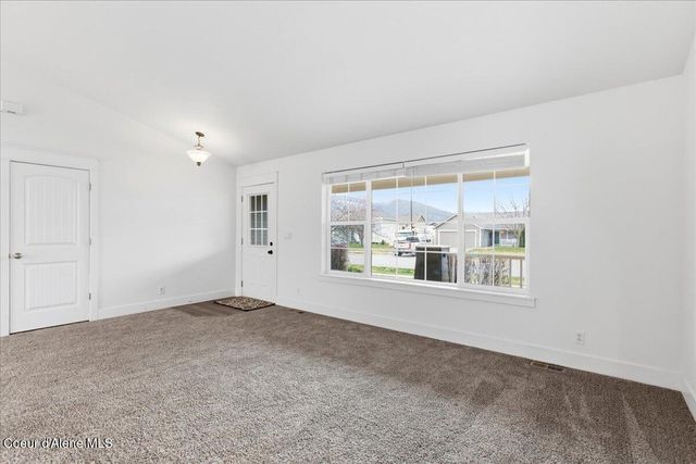 6810 W Soldier Creek Ave, Rathdrum, ID 83858