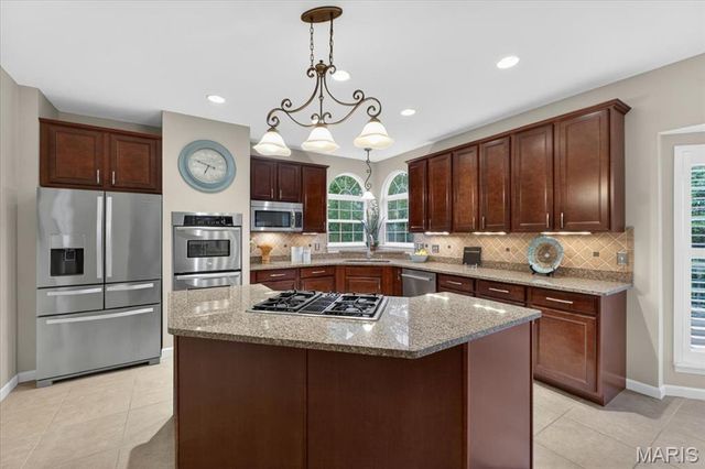 47 Quail Hollow Court, O'fallon, MO 63368