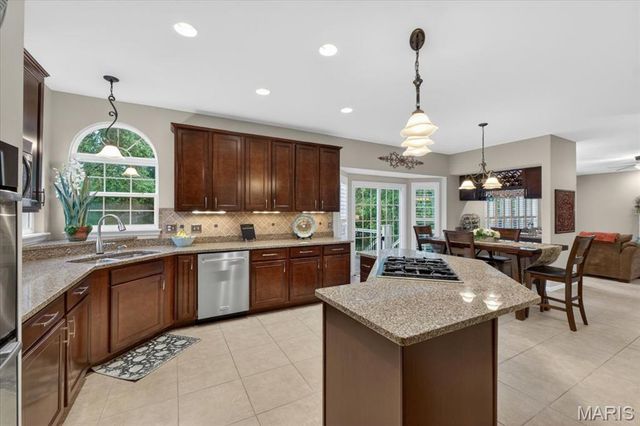 47 Quail Hollow Court, O'fallon, MO 63368