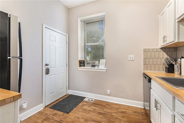 3627-3629 Wyandotte Street, Kansas City, MO 64111