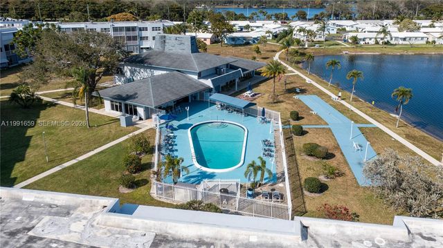 2300 Park Ln 203, Hollywood, FL 33021