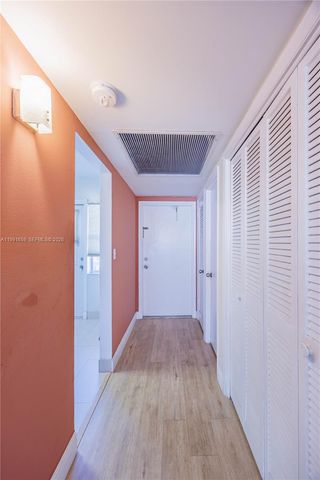 2300 Park Ln 203, Hollywood, FL 33021