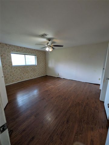 1206 Terrace Drive, Alvin, TX 77511