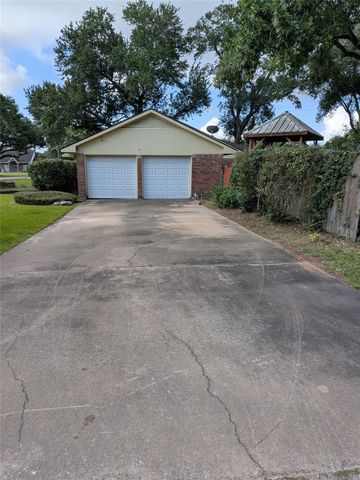 1206 Terrace Drive, Alvin, TX 77511
