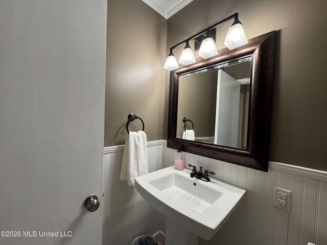 415 Woodland Road, Batesville, MS 38606