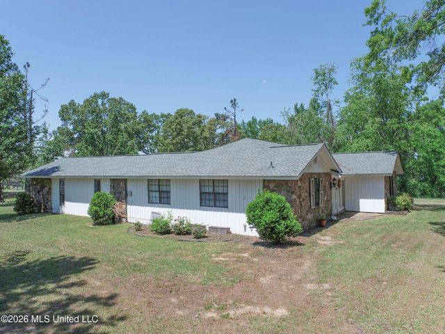 415 Woodland Road, Batesville, MS 38606