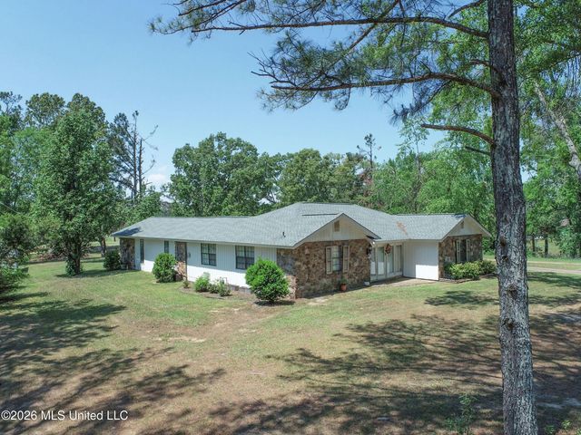 415 Woodland Road, Batesville, MS 38606