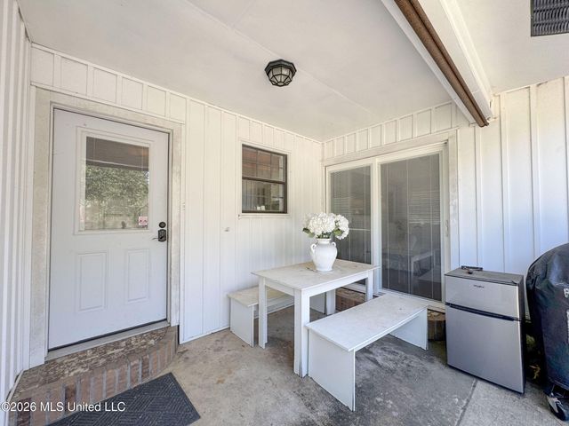 415 Woodland Road, Batesville, MS 38606
