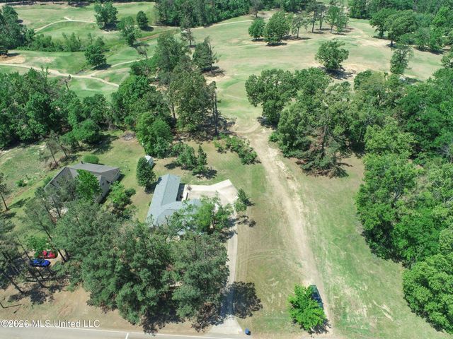 415 Woodland Road, Batesville, MS 38606