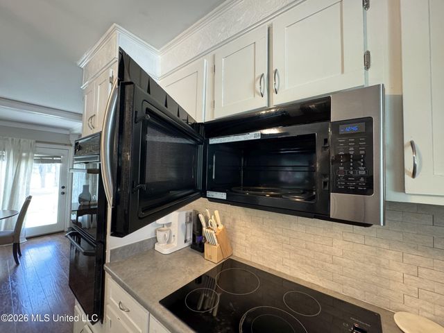 415 Woodland Road, Batesville, MS 38606