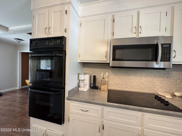 415 Woodland Road, Batesville, MS 38606