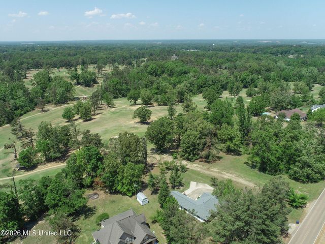 415 Woodland Road, Batesville, MS 38606