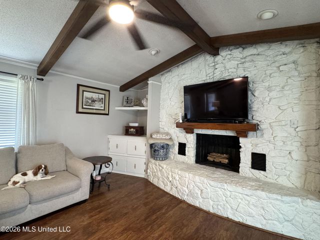 415 Woodland Road, Batesville, MS 38606