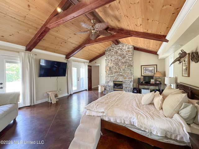 415 Woodland Road, Batesville, MS 38606