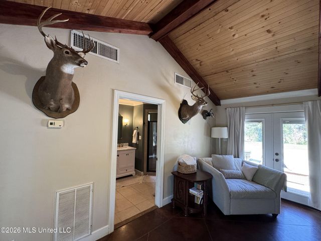 415 Woodland Road, Batesville, MS 38606