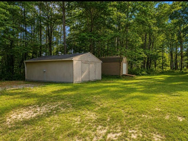 612 Milner Road, Livingston, TX 77351