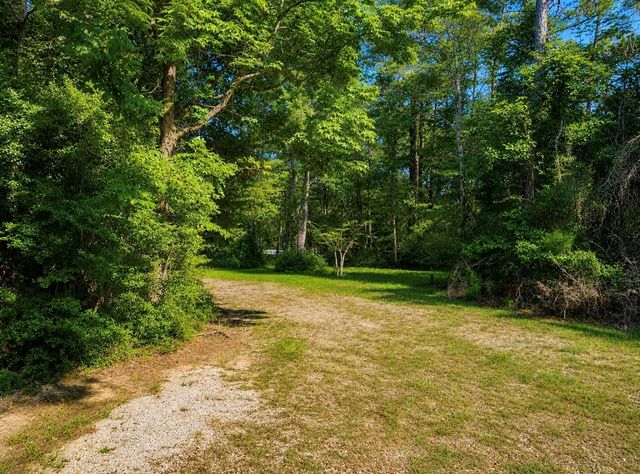 612 Milner Road, Livingston, TX 77351
