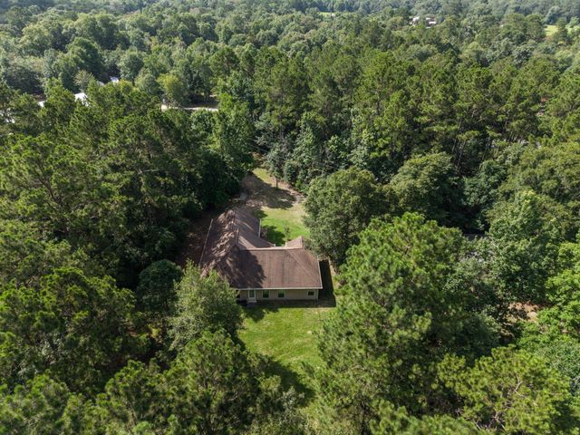 612 Milner Road, Livingston, TX 77351