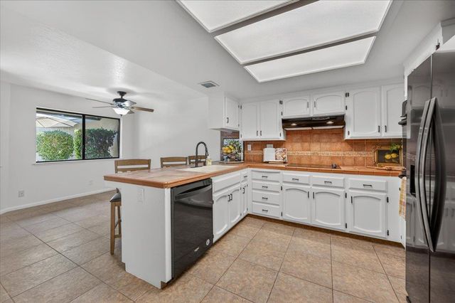 3632 W Beechwood Avenue, Fresno, CA 93711