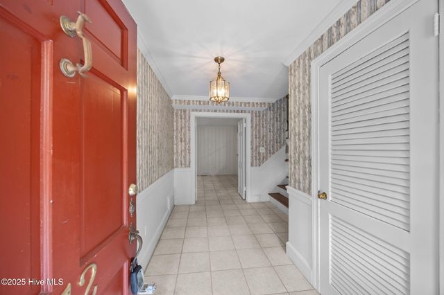 112 Lakewood Drive, Greenville, NC 27834