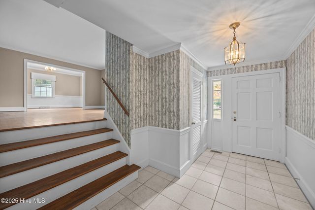 112 Lakewood Drive, Greenville, NC 27834