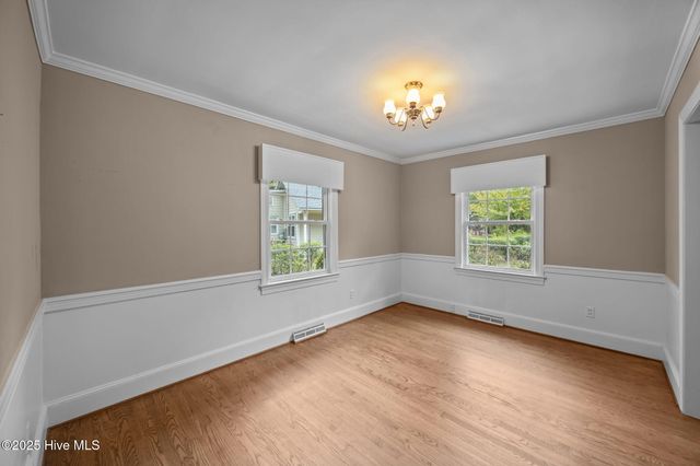 112 Lakewood Drive, Greenville, NC 27834