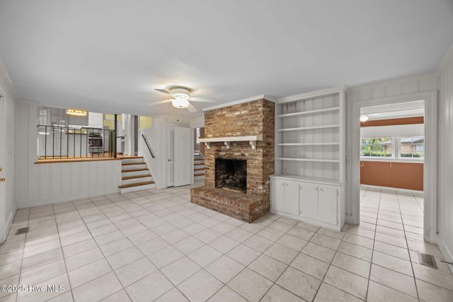 112 Lakewood Drive, Greenville, NC 27834